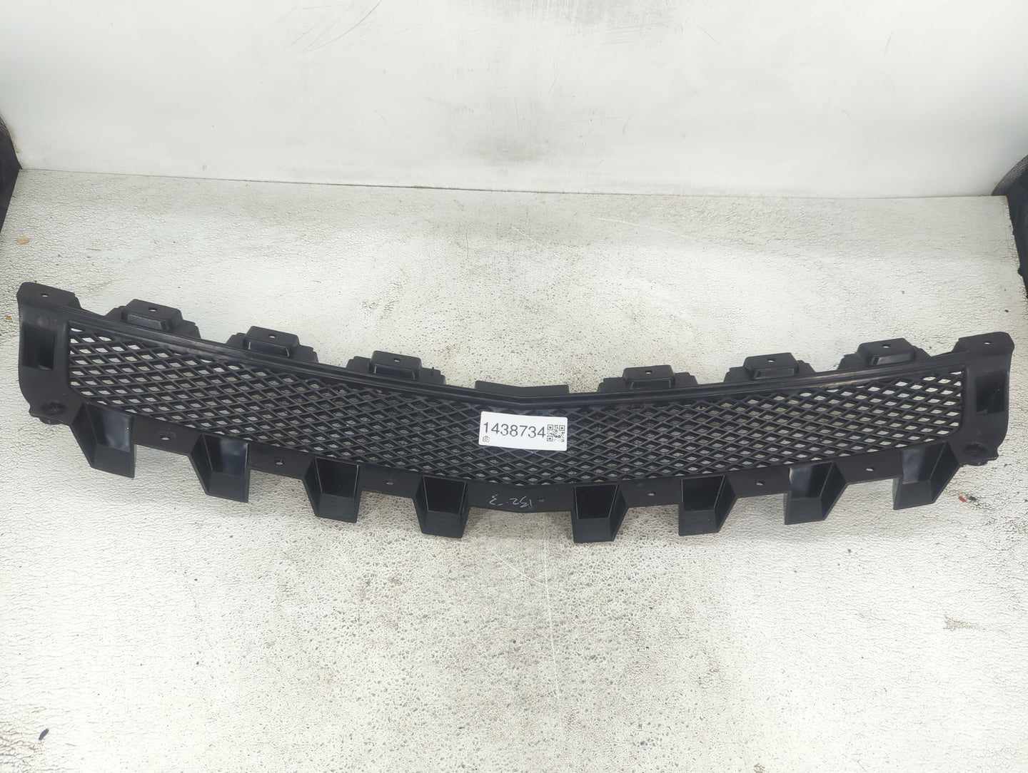 2008-2012 Chevrolet Malibu Front Grille Bumper Not Included - Oemusedautoparts1.com