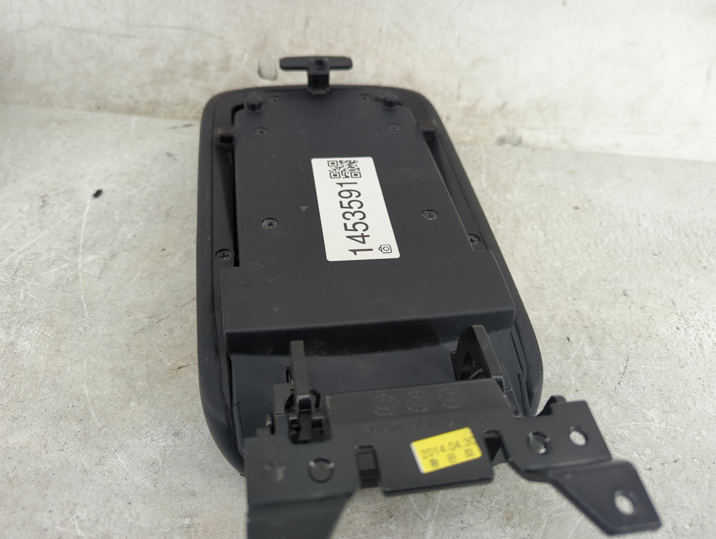 2012 Chevrolet Malibu Center Console Armrest Cover Lid Fits OEM Used Auto Parts - Oemusedautoparts1.com