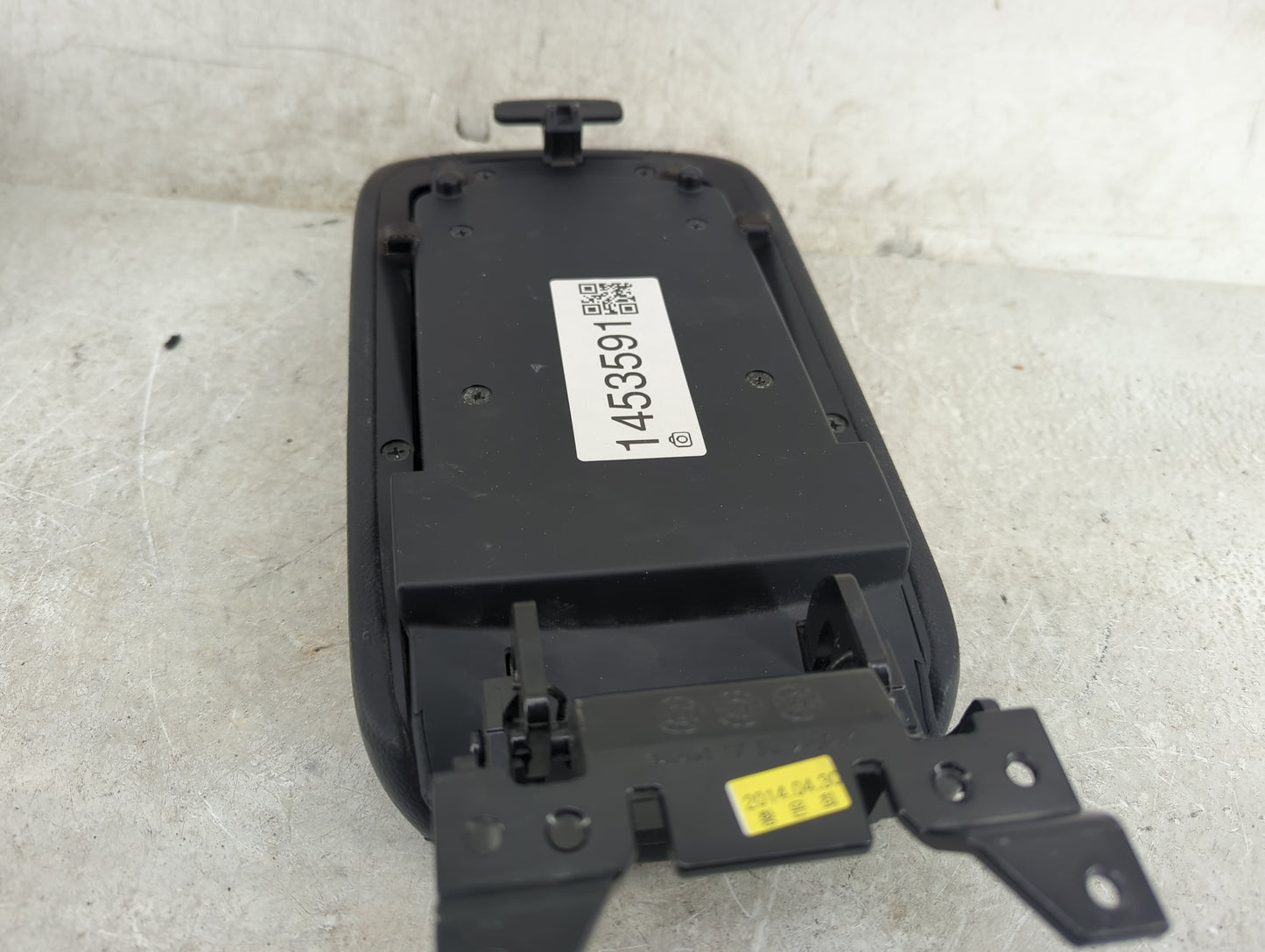 2012 Chevrolet Malibu Center Console Armrest Cover Lid Fits OEM Used Auto Parts - Oemusedautoparts1.com