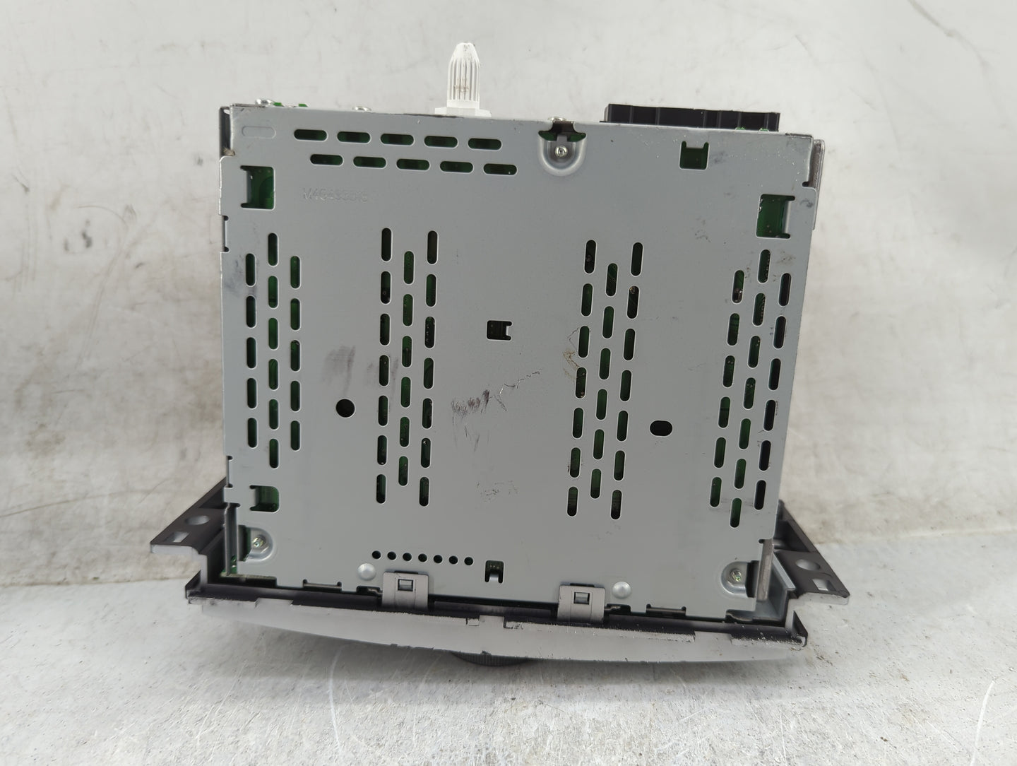 2009-2012 Chevrolet Malibu Radio AM FM Cd Player Receiver Replacement P/N:25842176 892776AY Fits Fits 2009 2010 2011 2012 OE