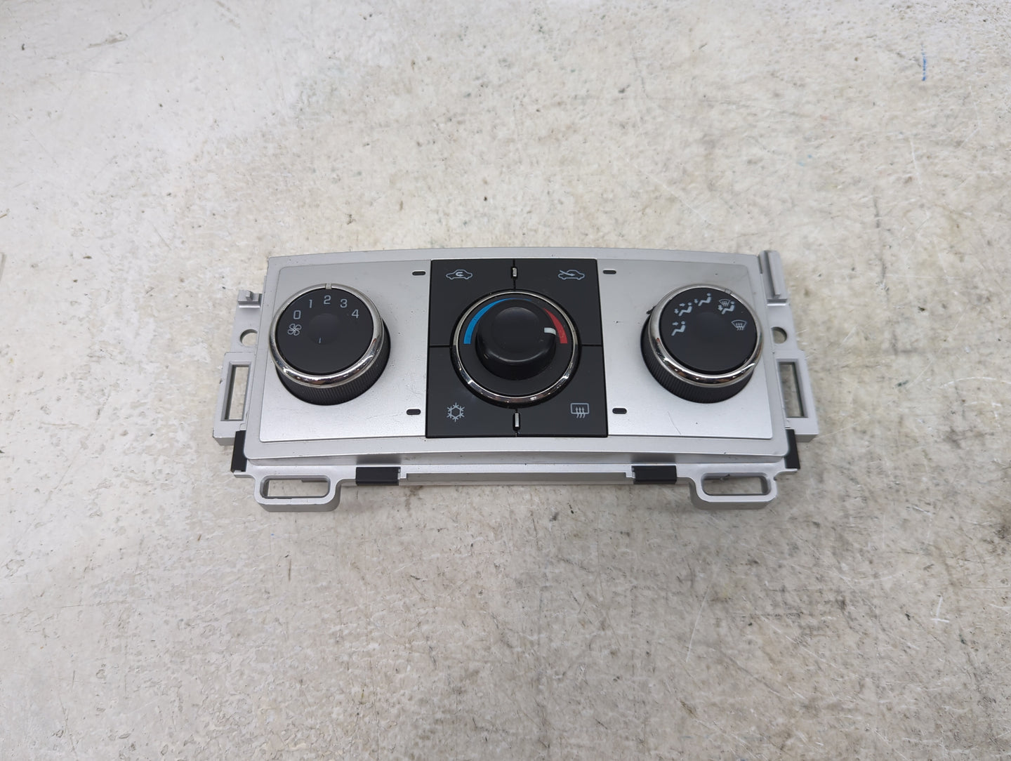 2008-2012 Chevrolet Malibu Climate Control Module Temperature AC/Heater Replacement P/N:28272781 20964036 Fits OEM Used Auto