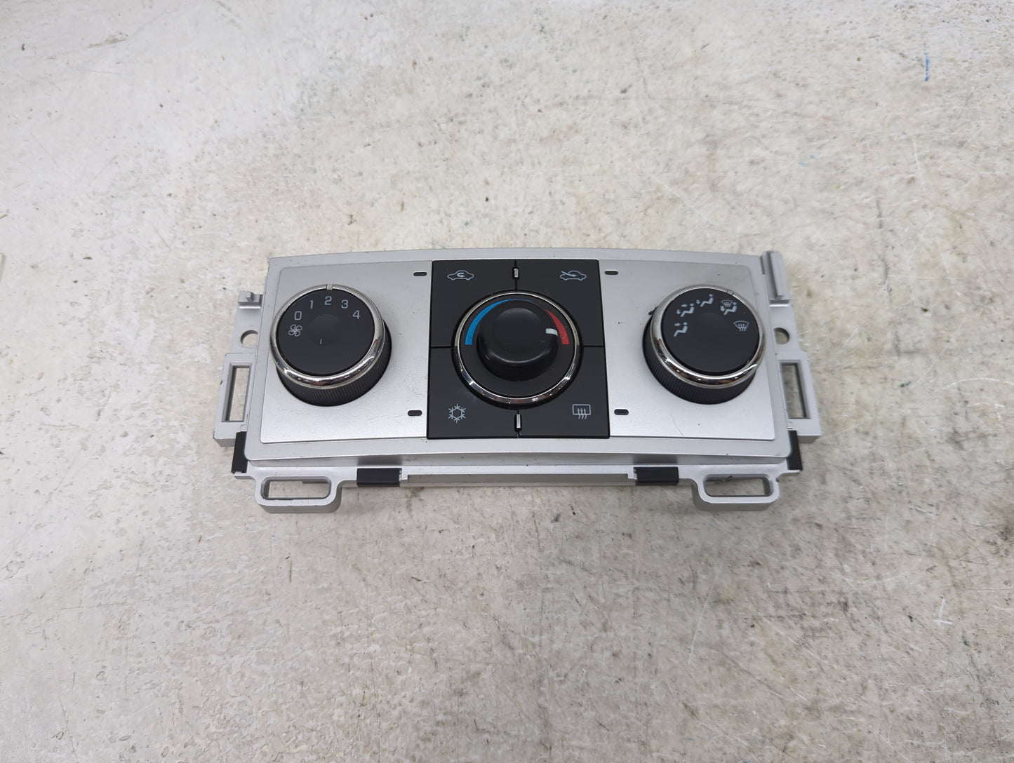 2008-2012 Chevrolet Malibu Climate Control Module Temperature AC/Heater Replacement P/N:28272781 20964036 Fits OEM Used Auto
