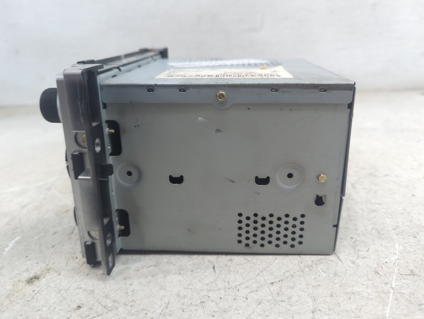 2009-2012 Chevrolet Malibu Radio AM FM Cd Player Receiver Replacement P/N:25845332 Fits Fits 2009 2010 2011 2012 OEM Used Au