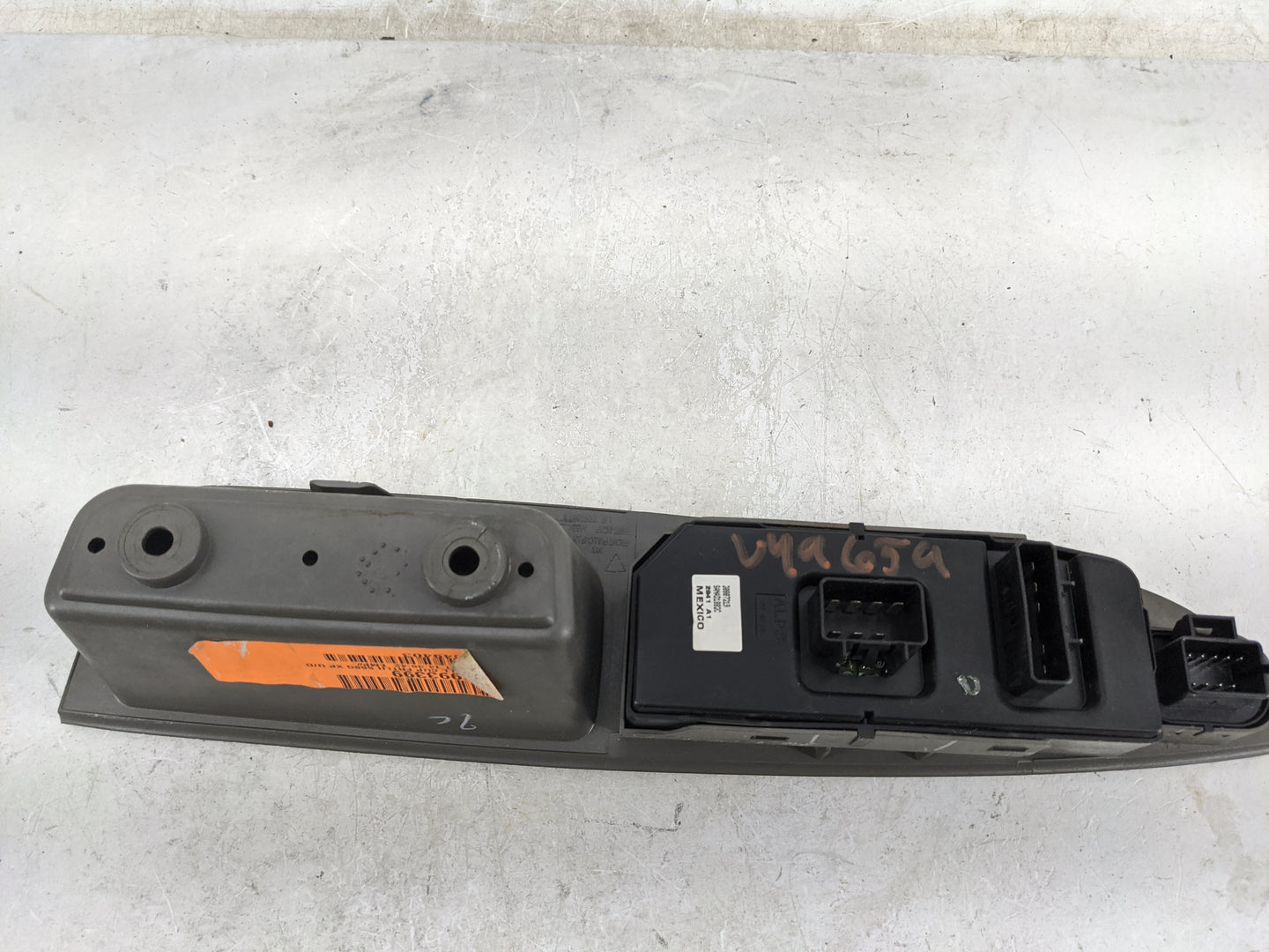 2010-2012 Chevrolet Malibu Master Power Window Switch Replacement Driver Side Left P/N:25993399 Fits Fits 2010 2011 2012 OEM