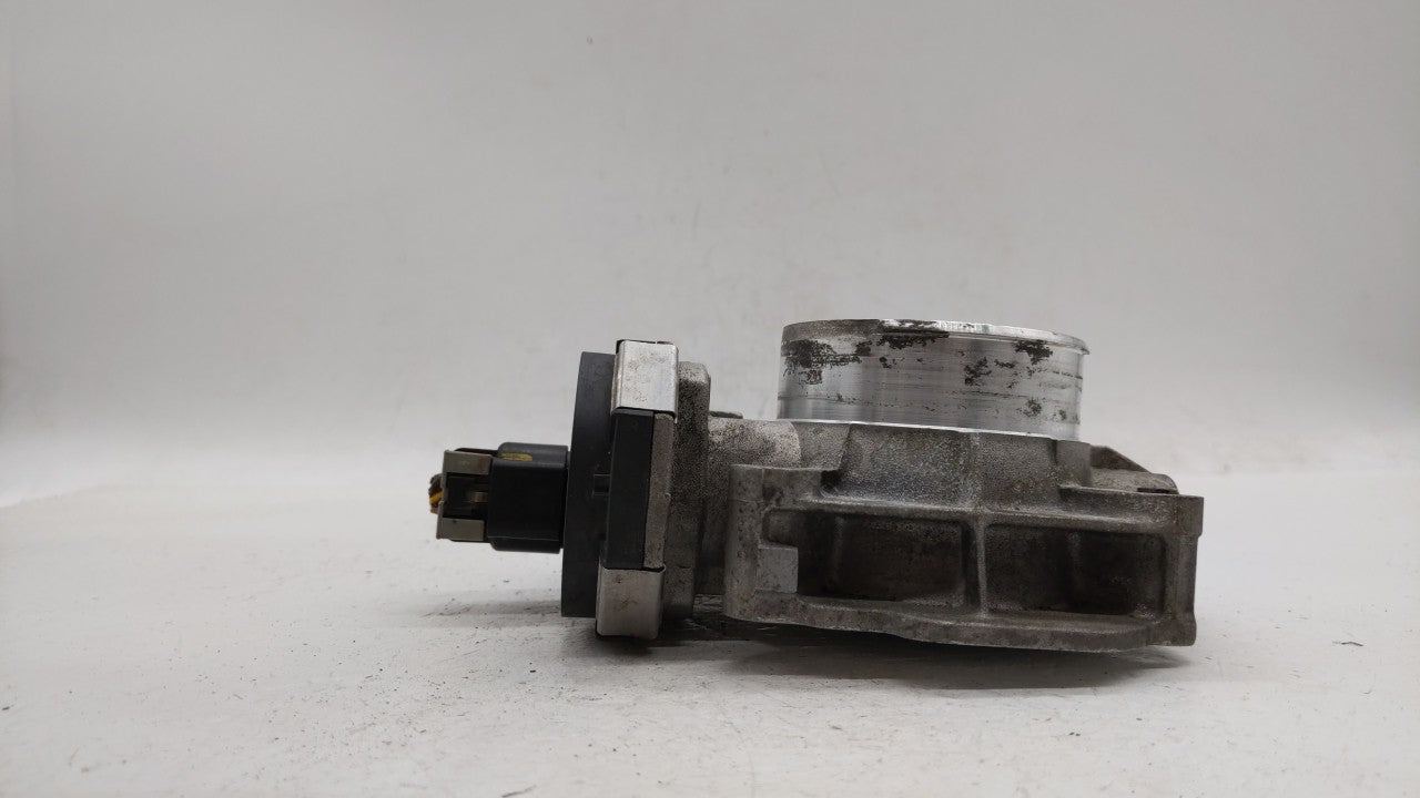 2008-2012 Chevrolet Malibu Throttle Body P/N:186AA Fits Fits 2007 2008 2009 2010 2011 2012 OEM Used Auto Parts - Oemusedauto
