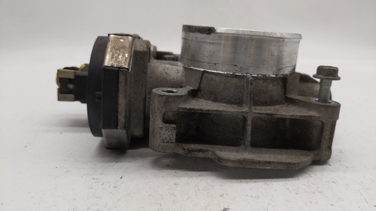 2008-2012 Chevrolet Malibu Throttle Body P/N:186AA Fits Fits 2007 2008 2009 2010 2011 2012 OEM Used Auto Parts - Oemusedauto