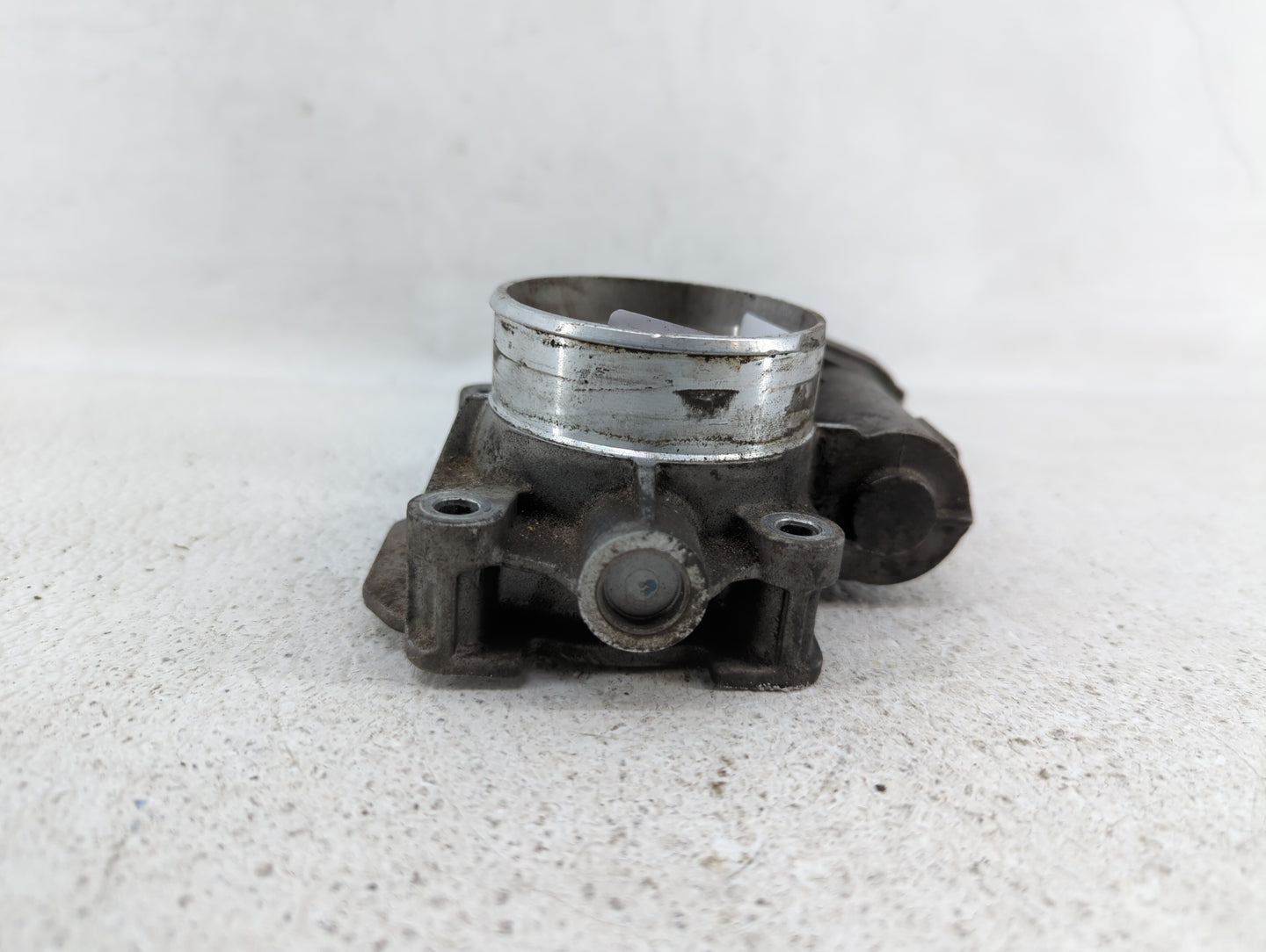 2008-2012 Chevrolet Malibu Throttle Body P/N:9B4G-9F991-A 668AA, 186AA Fits Fits 2007 2008 2009 2010 2011 2012 OEM Used Auto