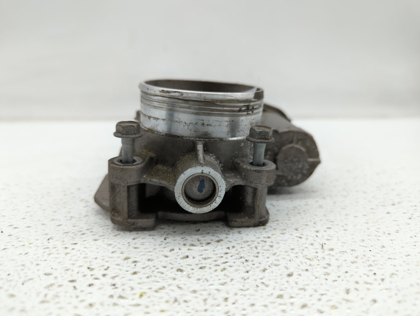 2008-2012 Chevrolet Malibu Throttle Body P/N:9B4G-9F991-A 668AA, 186AA Fits Fits 2007 2008 2009 2010 2011 2012 OEM Used Auto