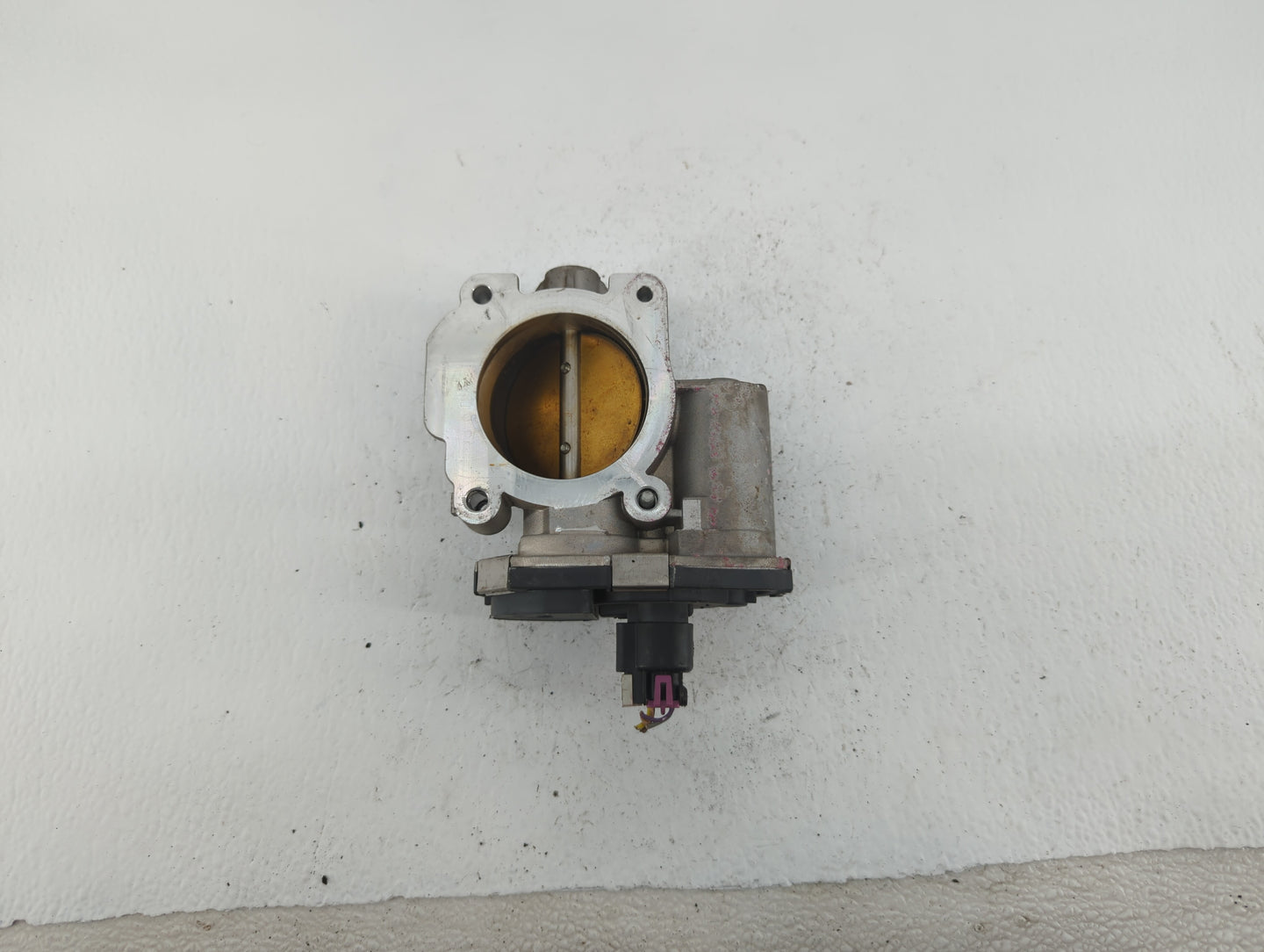 2008-2012 Chevrolet Malibu Throttle Body P/N:9B4G-9F991-A 668AA, 186AA Fits Fits 2007 2008 2009 2010 2011 2012 OEM Used Auto