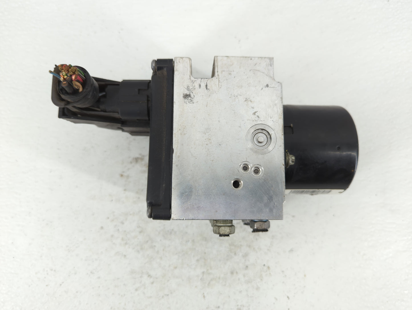 2012 Chevrolet Malibu ABS Pump Control Module Replacement P/N:22800233 Fits OEM Used Auto Parts - Oemusedautoparts1.com