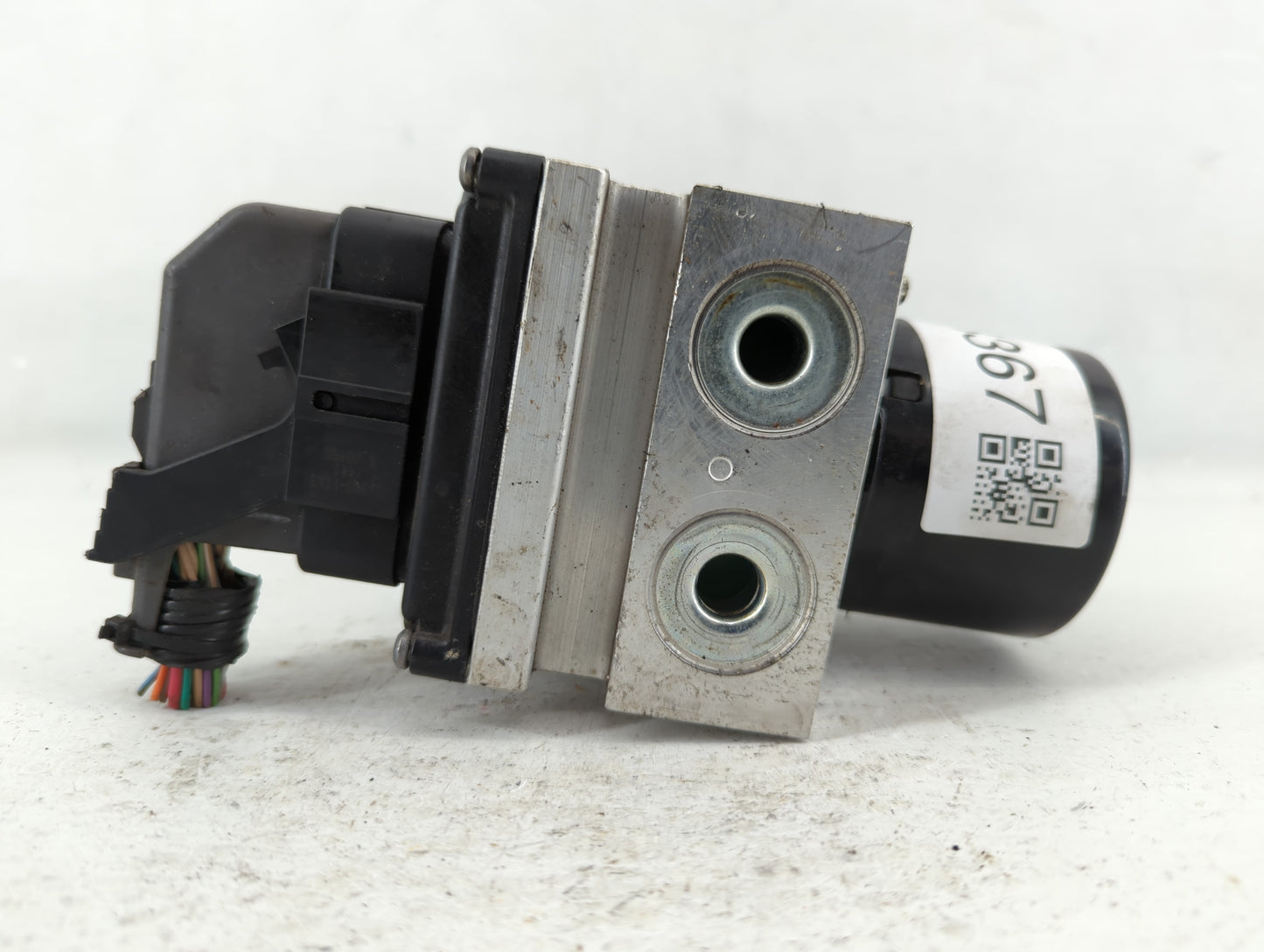 2012 Chevrolet Malibu ABS Pump Control Module Replacement P/N:22800233 Fits OEM Used Auto Parts - Oemusedautoparts1.com
