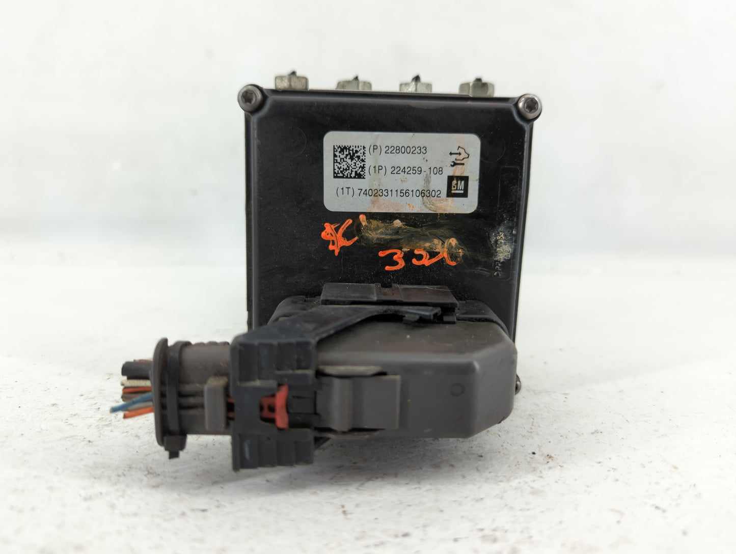 2012 Chevrolet Malibu ABS Pump Control Module Replacement P/N:22800233 Fits OEM Used Auto Parts - Oemusedautoparts1.com