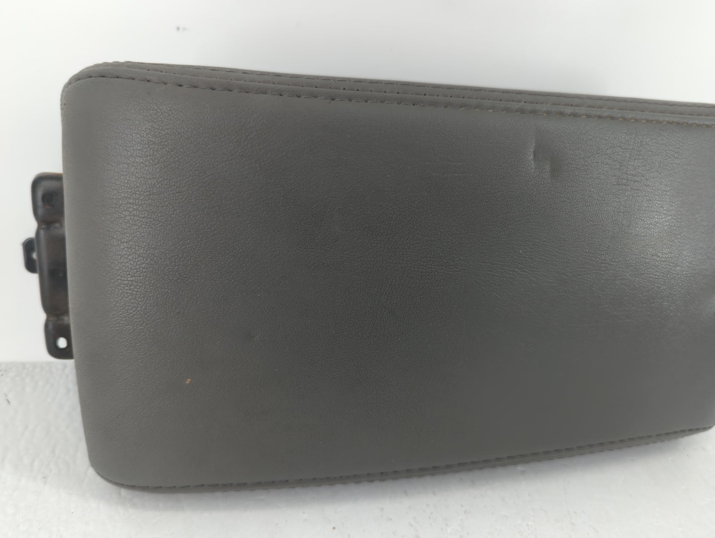 2012 Chevrolet Malibu Center Console Armrest Cover Lid Black - Oemusedautoparts1.com