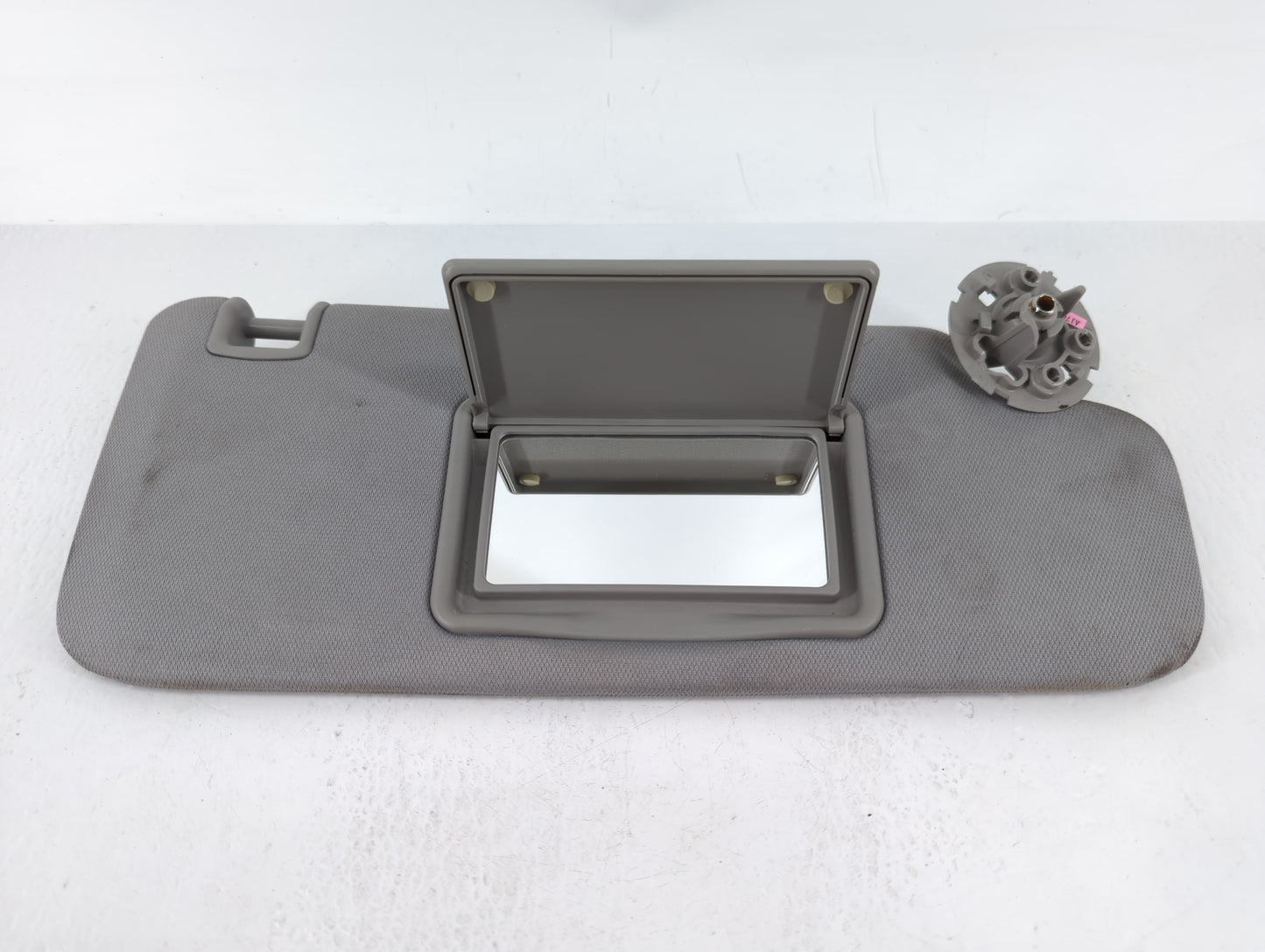 2004-2012 Chevrolet Malibu Sun Visor Shade Replacement Passenger Right Mirror Fits Fits 2004 2005 2008 2009 2010 2011 2012 O