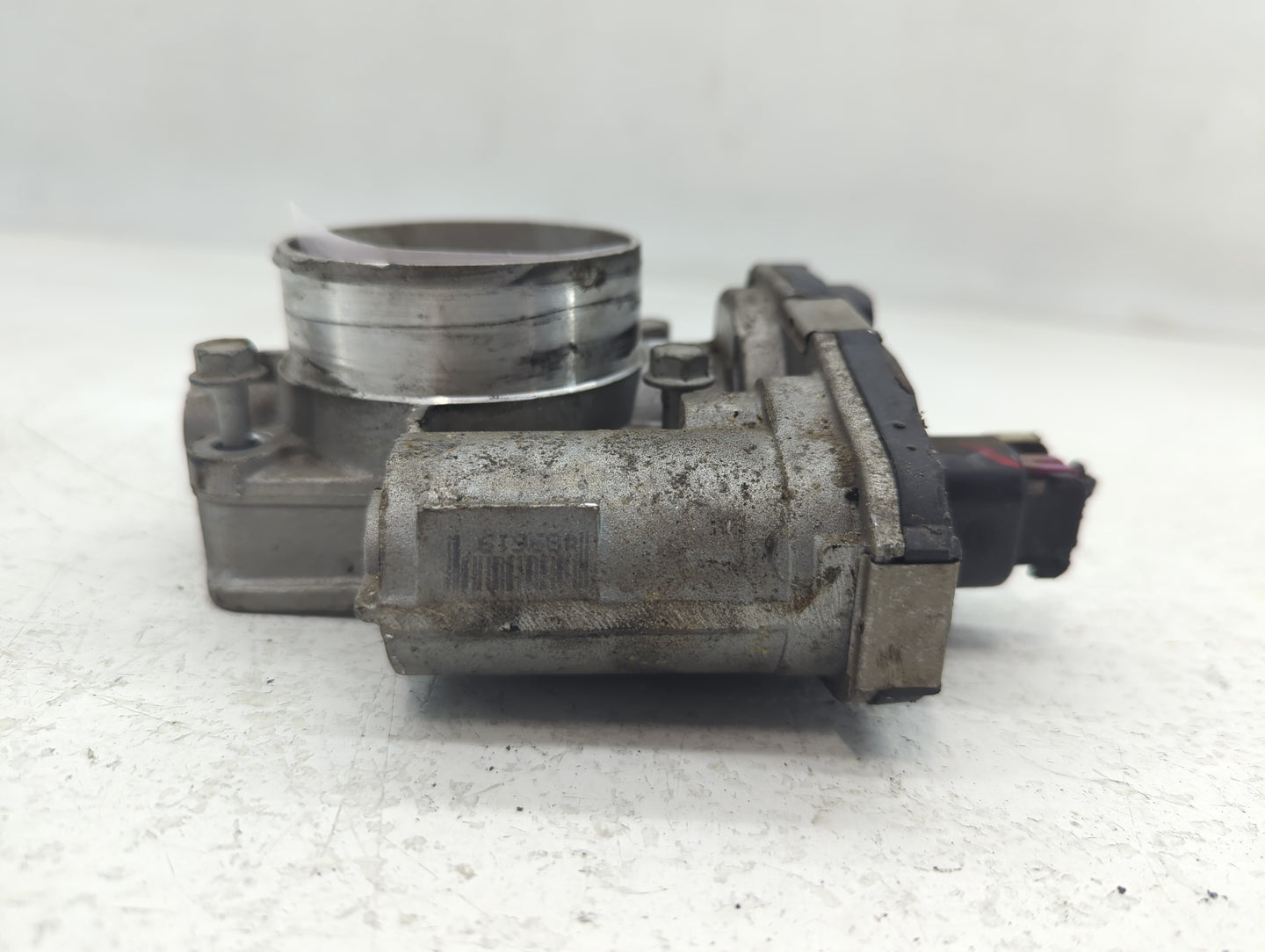 2008-2012 Chevrolet Malibu Throttle Body P/N:AA186AA 9619C Fits Fits 2007 2008 2009 2010 2011 2012 OEM Used Auto Parts - Oem