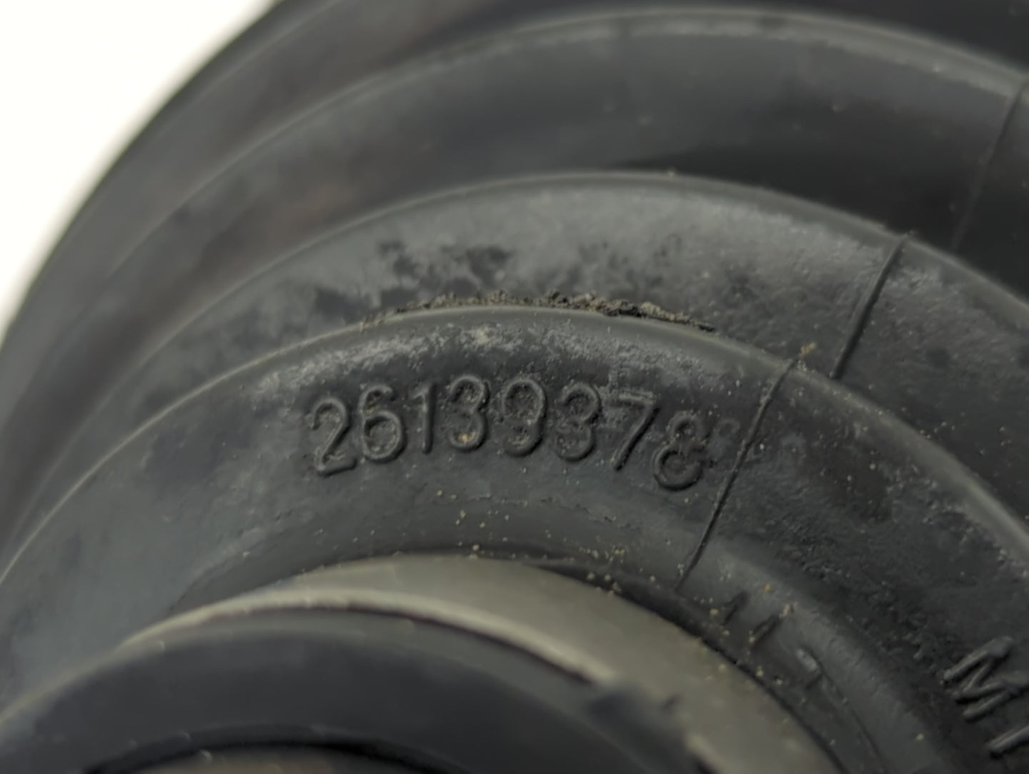 2008-2012 Chevrolet Malibu Axle Shaft Front Passenger Cv C/v - Oemusedautoparts1.com