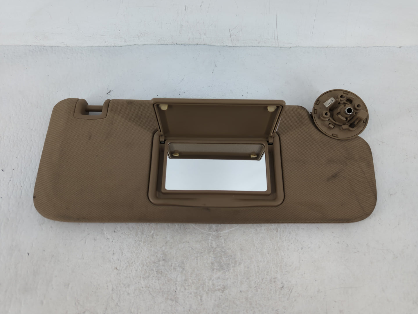 2004-2012 Chevrolet Malibu Sun Visor Shade Replacement Passenger Right Mirror Fits Fits 2004 2005 2008 2009 2010 2011 2012 O