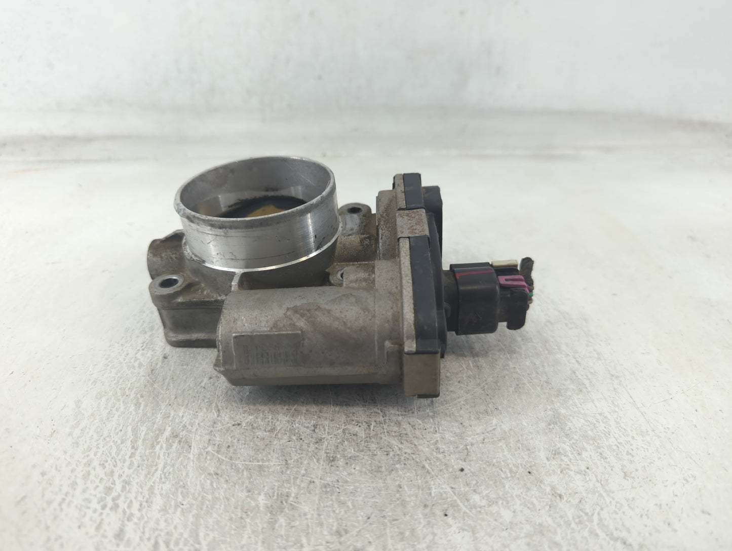 2008-2012 Chevrolet Malibu Throttle Body P/N:186AA9654C Fits Fits 2007 2008 2009 2010 2011 2012 OEM Used Auto Parts - Oemuse
