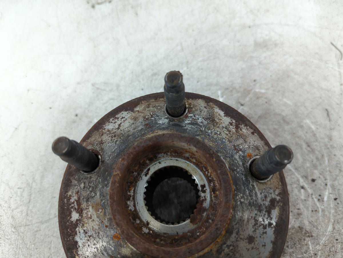 2012-2012 Chevrolet Malibu Driver Front Wheel Hub Oem - Oemusedautoparts1.com
