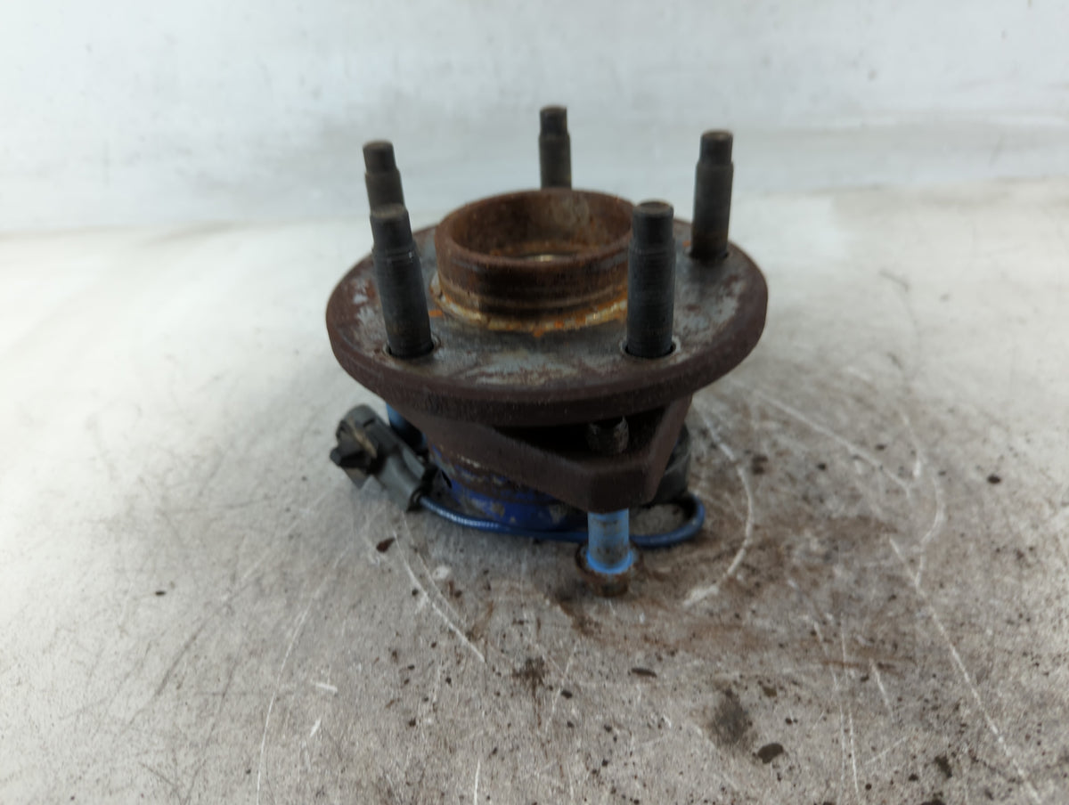 2012-2012 Chevrolet Malibu Driver Front Wheel Hub Oem - Oemusedautoparts1.com