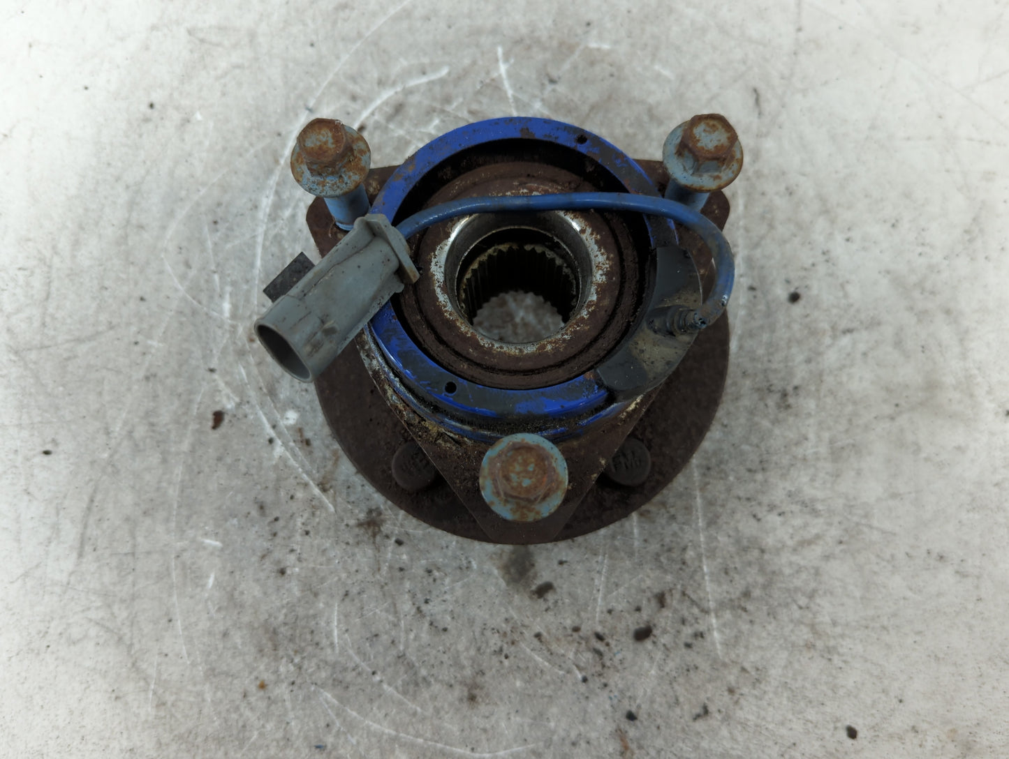 2012-2012 Chevrolet Malibu Driver Front Wheel Hub Oem - Oemusedautoparts1.com