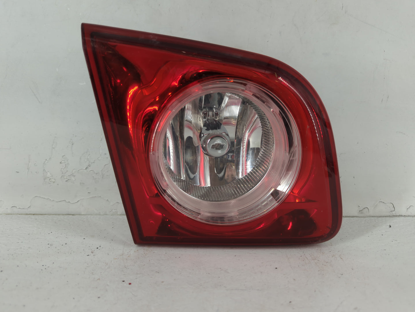 2008-2012 Chevrolet Malibu Tail Light Assembly Driver Left OEM P/N:15271120 Fits Fits 2008 2009 2010 2011 2012 OEM Used Auto