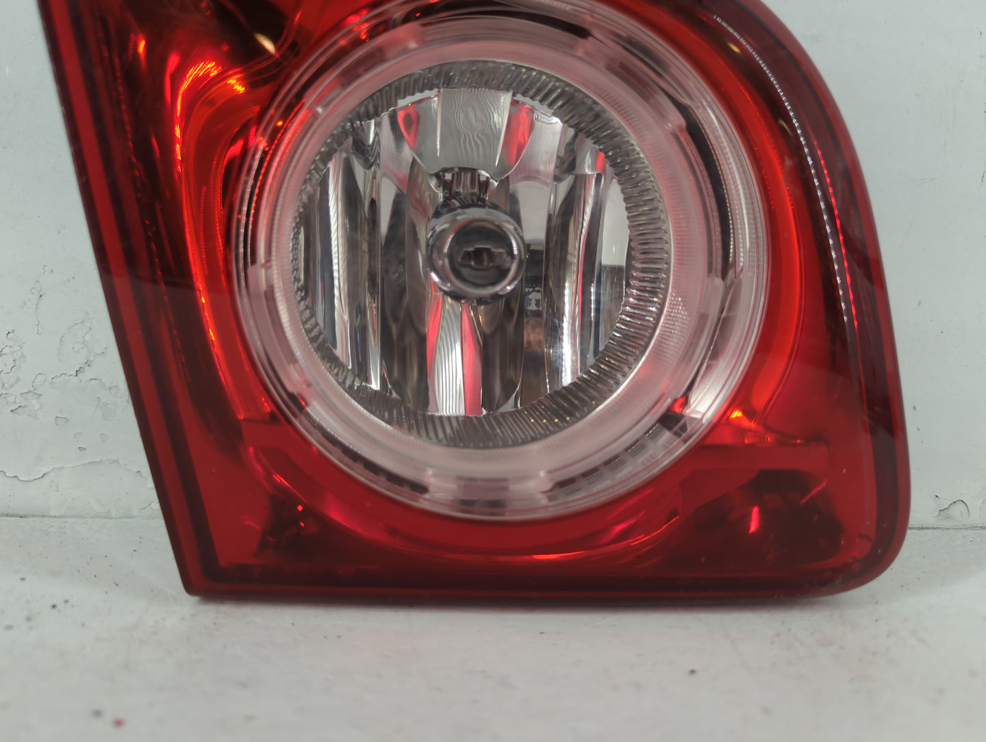 2008-2012 Chevrolet Malibu Tail Light Assembly Driver Left OEM P/N:15271120 Fits Fits 2008 2009 2010 2011 2012 OEM Used Auto
