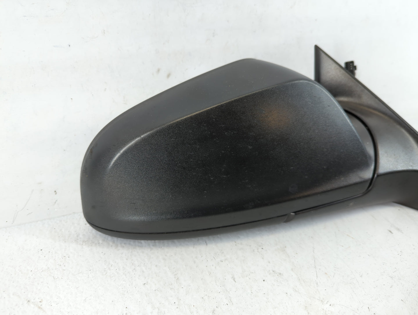 2008-2012 Chevrolet Malibu Passenger Side View Mirror - Right Door Mirror OEM Used - Oemusedautoparts1.com