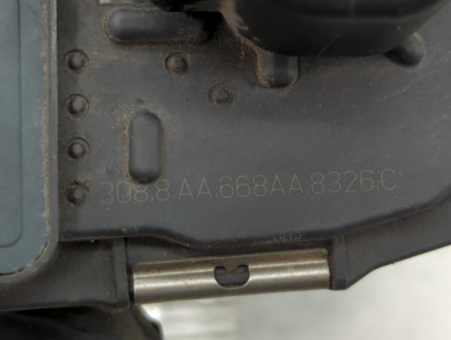 2008-2012 Chevrolet Malibu Throttle Body P/N:8326C 668AA Fits Fits 2007 2008 2009 2010 2011 2012 OEM Used Auto Parts - Oemus