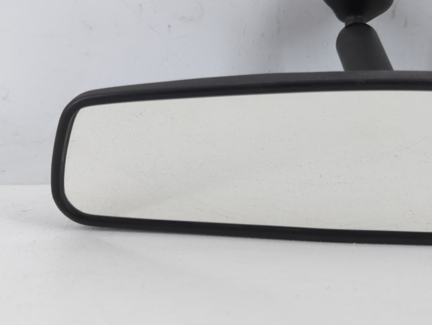 1997-2012 Chevrolet Malibu Interior Rear View Mirror Replacement OEM P/N:E8011083 Fits OEM Used Auto Parts - Oemusedautopart