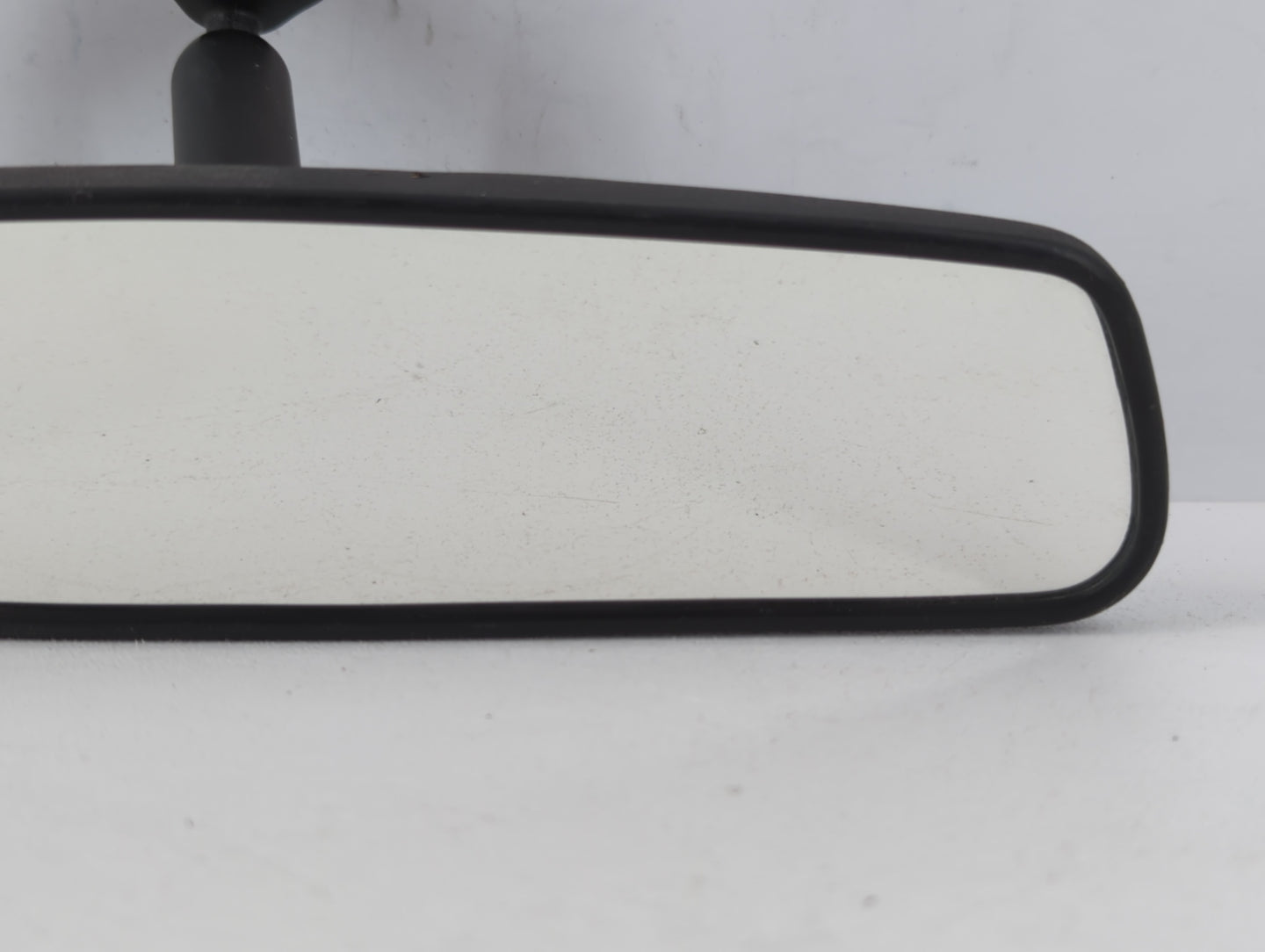 1997-2012 Chevrolet Malibu Interior Rear View Mirror Replacement OEM P/N:E8011083 Fits OEM Used Auto Parts - Oemusedautopart
