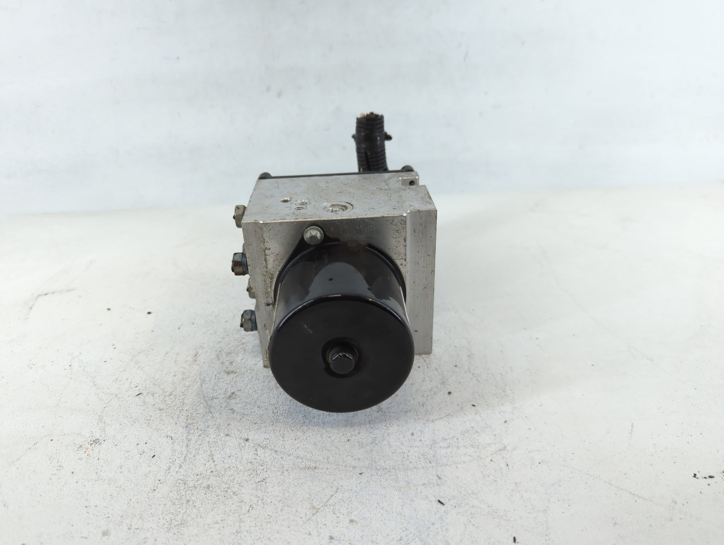 2012 Chevrolet Malibu ABS Pump Control Module Replacement P/N:224259-108 22800233 Fits OEM Used Auto Parts - Oemusedautopart