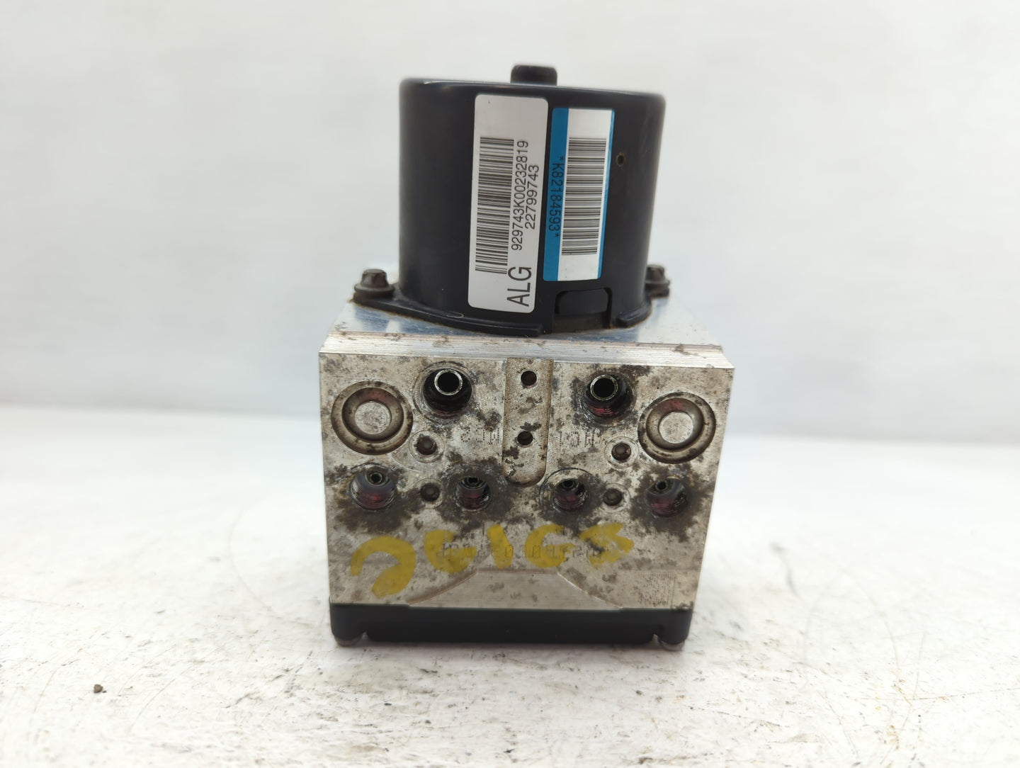 2012 Chevrolet Malibu ABS Pump Control Module Replacement P/N:224259-108 22800233 Fits OEM Used Auto Parts - Oemusedautopart
