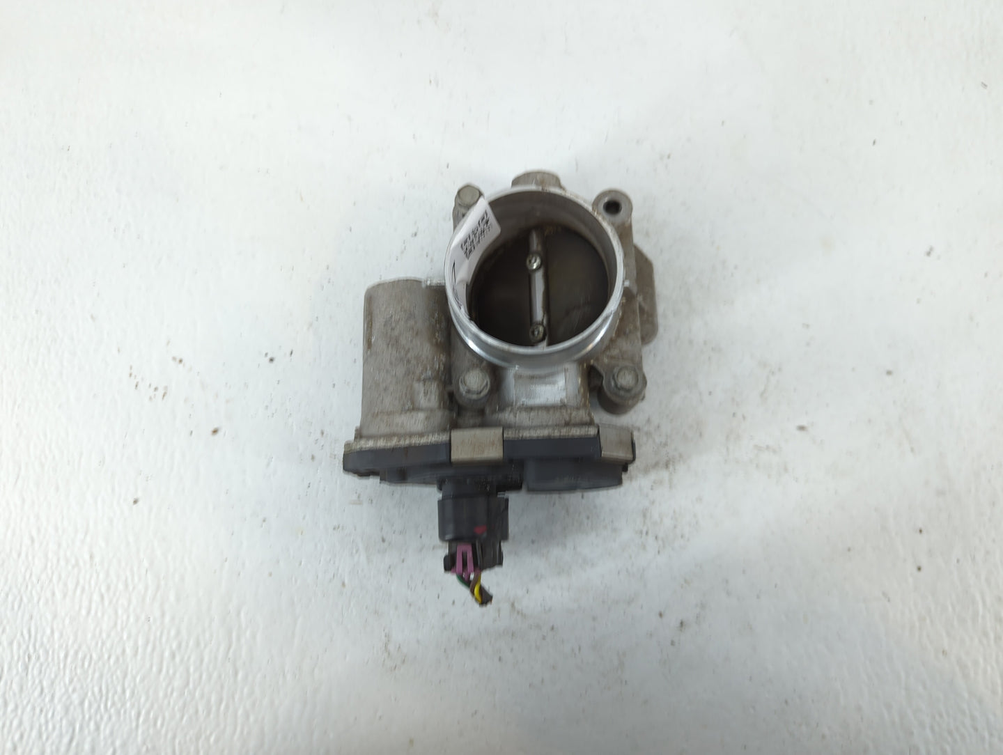 2008-2012 Chevrolet Malibu Throttle Body P/N:186AA9275C Fits Fits 2007 2008 2009 2010 2011 2012 OEM Used Auto Parts - Oemuse