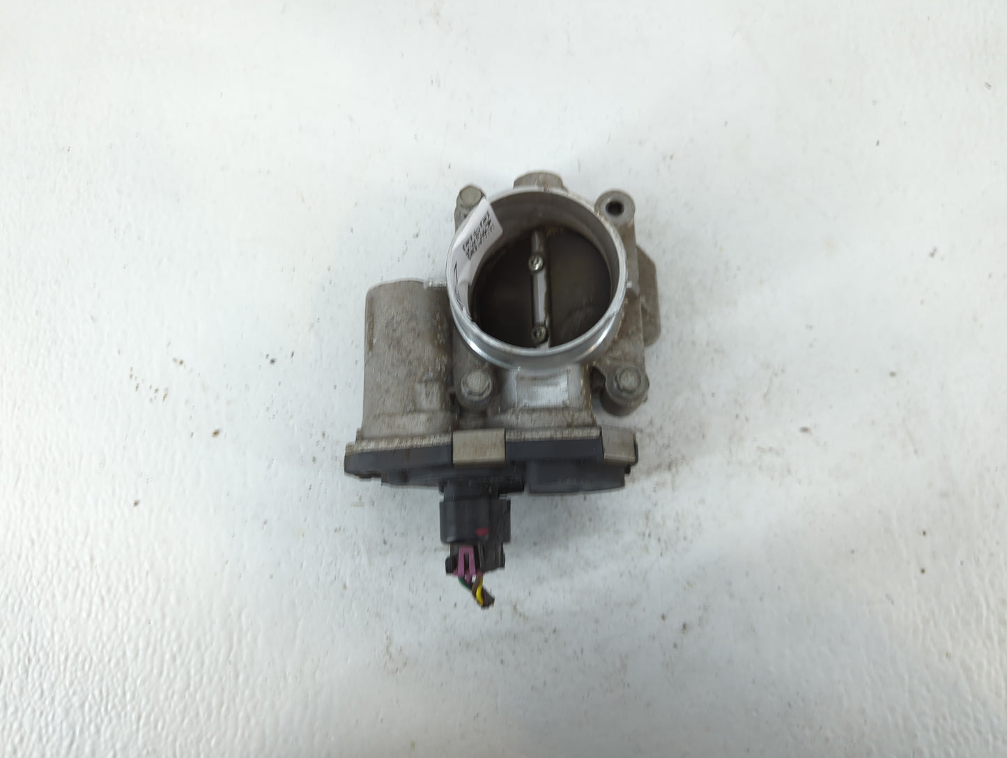 2008-2012 Chevrolet Malibu Throttle Body P/N:186AA9275C Fits Fits 2007 2008 2009 2010 2011 2012 OEM Used Auto Parts - Oemuse