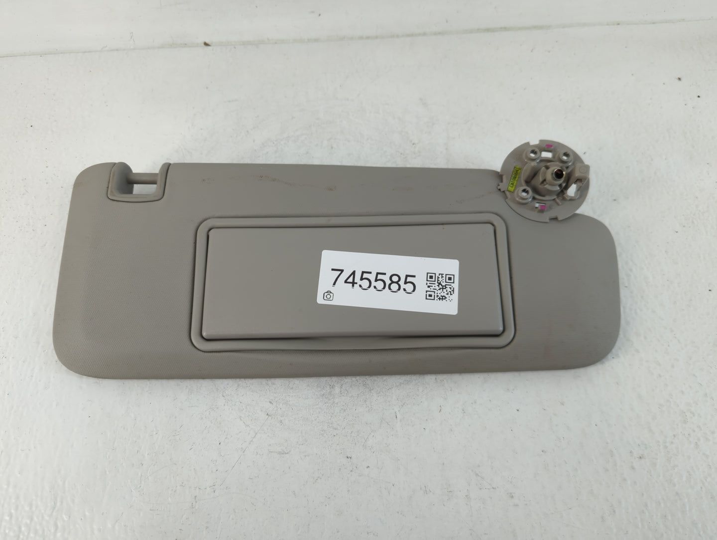 2004-2012 Chevrolet Malibu Sun Visor Shade Replacement Passenger Right Mirror Fits Fits 2004 2005 2008 2009 2010 2011 2012 O