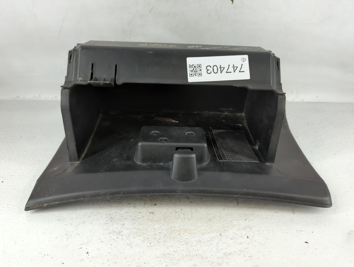 2012 Chevrolet Malibu Passenger Glove Box Door Storage Compartment - Oemusedautoparts1.com