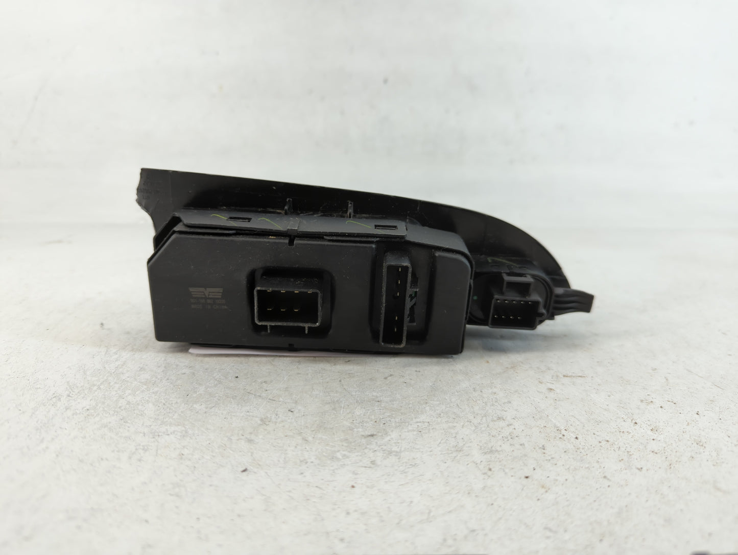 2010-2012 Chevrolet Malibu Master Power Window Switch Replacement Driver Side Left P/N:901-195 962 19235 Fits Fits 2010 2011