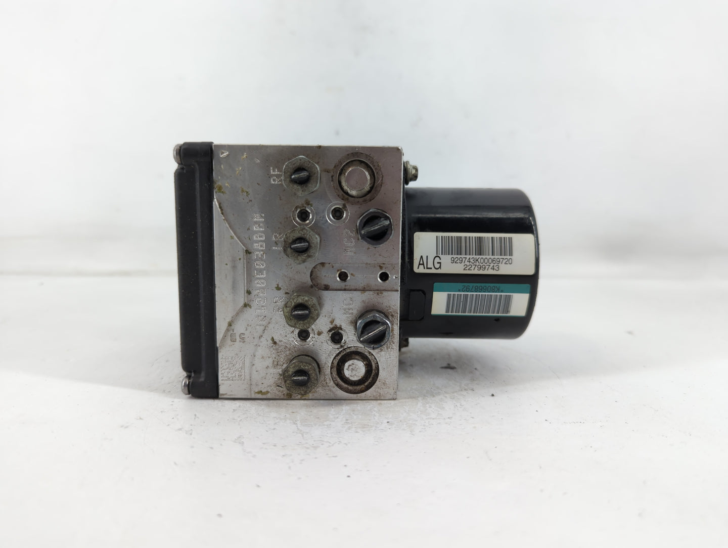 2012 Chevrolet Malibu ABS Pump Control Module Replacement P/N:(P)22800233 Fits OEM Used Auto Parts - Oemusedautoparts1.com