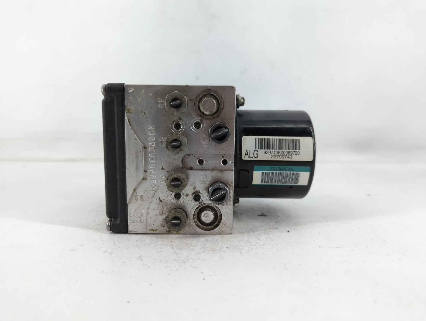 2012 Chevrolet Malibu ABS Pump Control Module Replacement P/N:(P)22800233 Fits OEM Used Auto Parts - Oemusedautoparts1.com