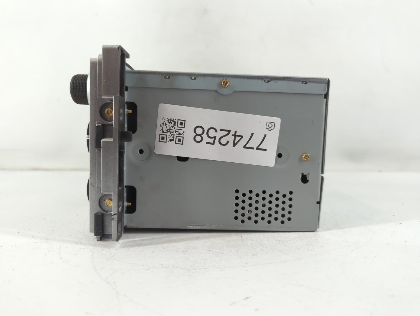 2009-2012 Chevrolet Malibu Radio AM FM Cd Player Receiver Replacement P/N:20919616 Fits Fits 2009 2010 2011 2012 OEM Used Au