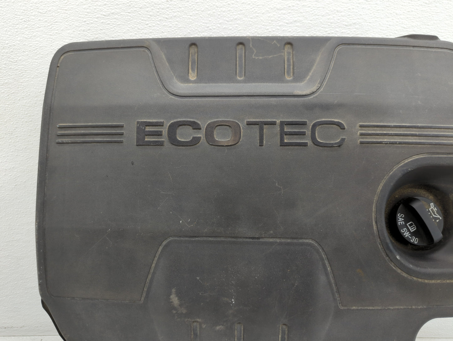 2012 Chevrolet Malibu Engine Cover - Oemusedautoparts1.com