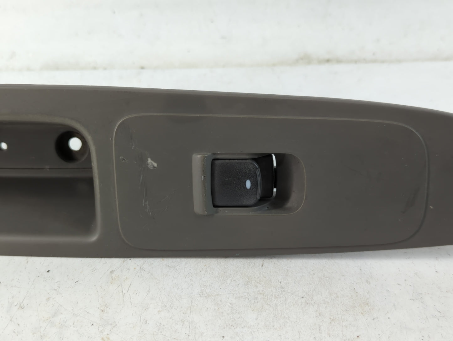 2012 Chevrolet Malibu Passenger Right Power Window Switch - Oemusedautoparts1.com