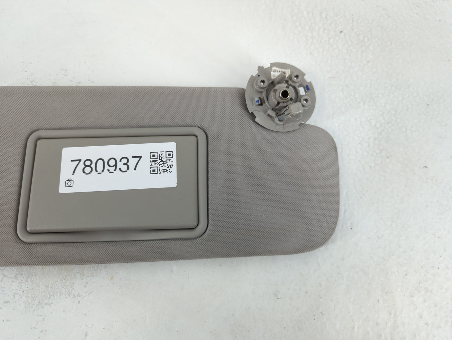 2004-2012 Chevrolet Malibu Sun Visor Shade Replacement Passenger Right Mirror Fits Fits 2004 2005 2008 2009 2010 2011 2012 O