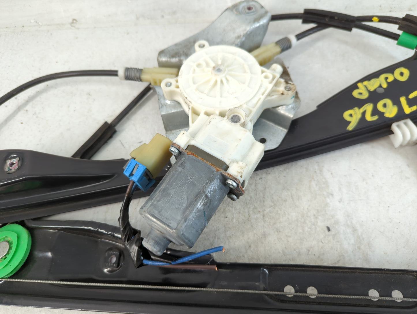 2008-2012 Chevrolet Malibu Driver Left Front Window Regulator 802573 - Oemusedautoparts1.com