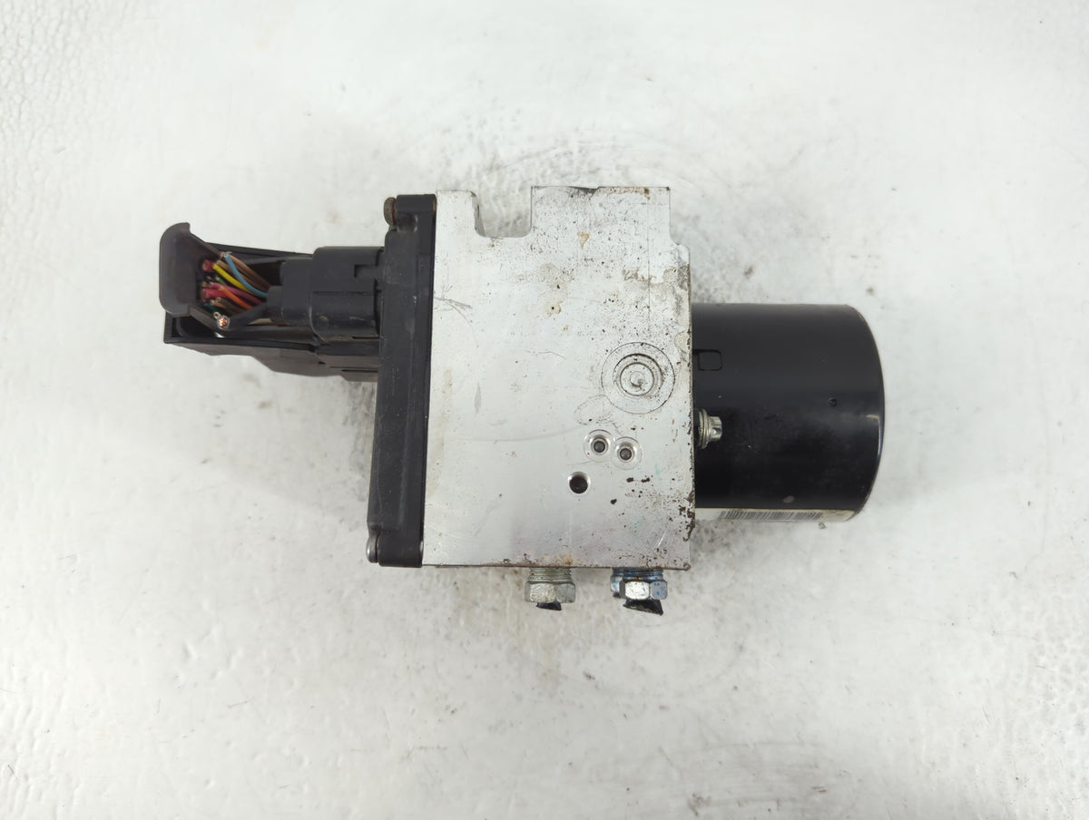 2012 Chevrolet Malibu Anti-Lock Brake ABS Pump Module Actuator OEM P/N:(P)22800233 Fits OEM Used Auto Parts - Oemusedautopar