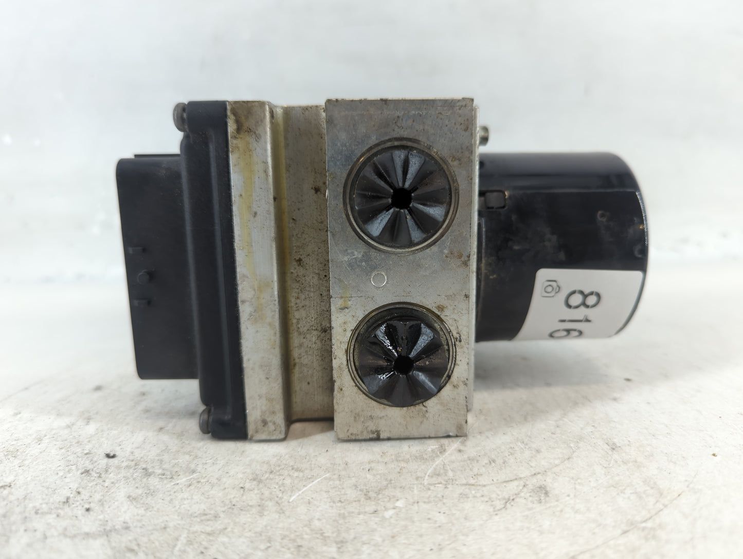 2012 Chevrolet Malibu ABS Pump Control Module Replacement P/N:22800233 Fits OEM Used Auto Parts - Oemusedautoparts1.com