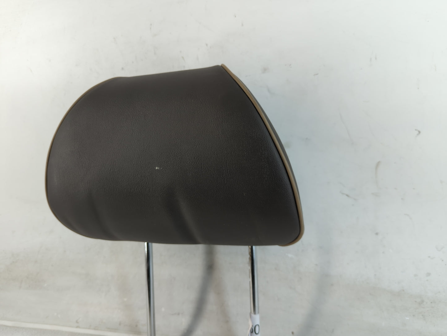 2011-2012 Chevrolet Malibu Headrest Head Rest Front Driver Passenger Seat Fits Fits 2011 2012 OEM Used Auto Parts - Oemuseda