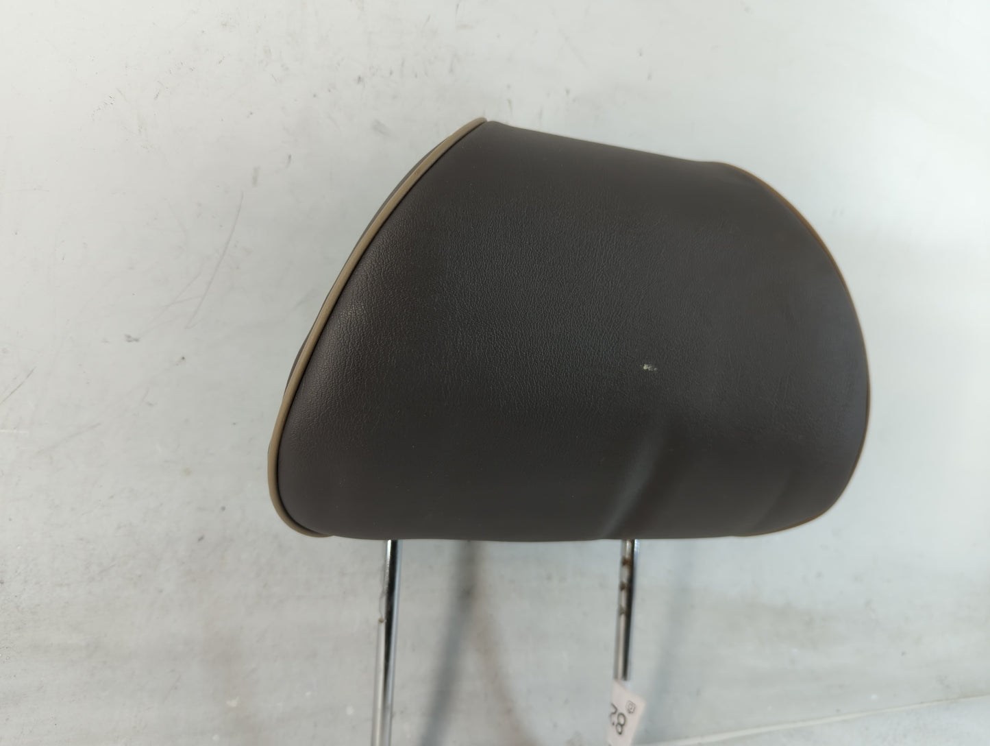 2011-2012 Chevrolet Malibu Headrest Head Rest Front Driver Passenger Seat Fits Fits 2011 2012 OEM Used Auto Parts - Oemuseda
