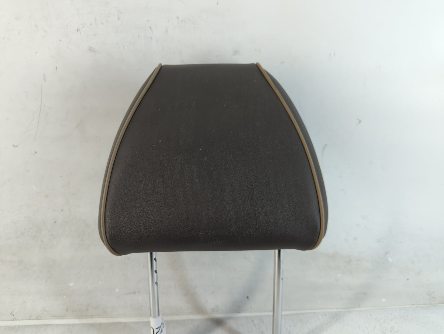 2011-2012 Chevrolet Malibu Headrest Head Rest Front Driver Passenger Seat Fits Fits 2011 2012 OEM Used Auto Parts - Oemuseda
